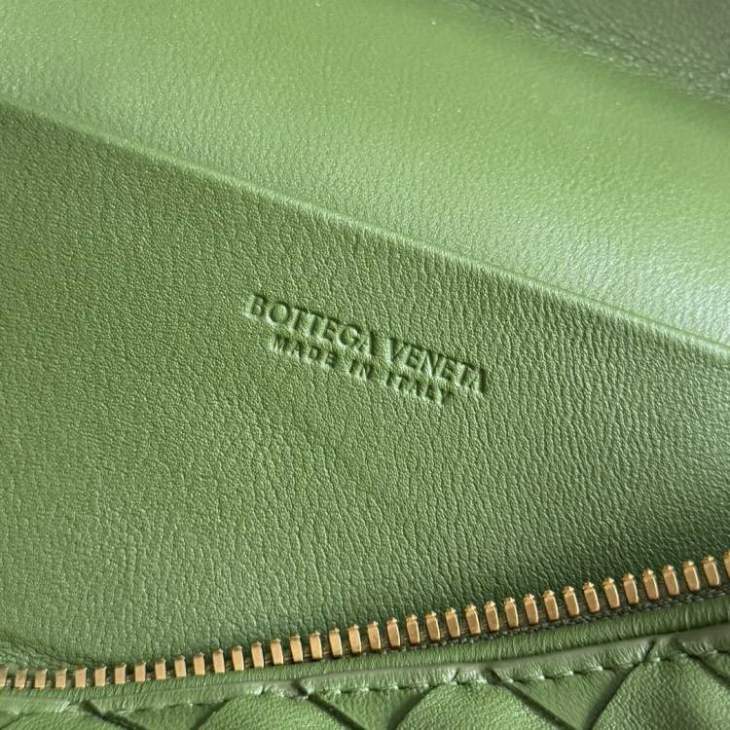 Picture of Bottega Veneta Handbags _SKUfw192821771fw